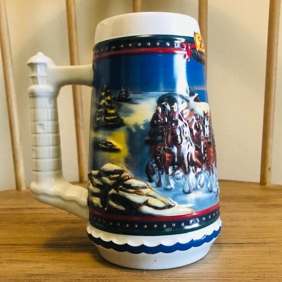 Vintage Budweiser 2002 Holiday Beer Stein “Guiding The Way Home” - Picture 3 of 10